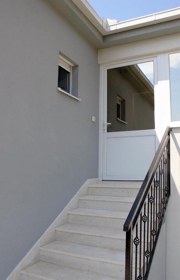 Apartman Cicibella Каштела Экстерьер фото